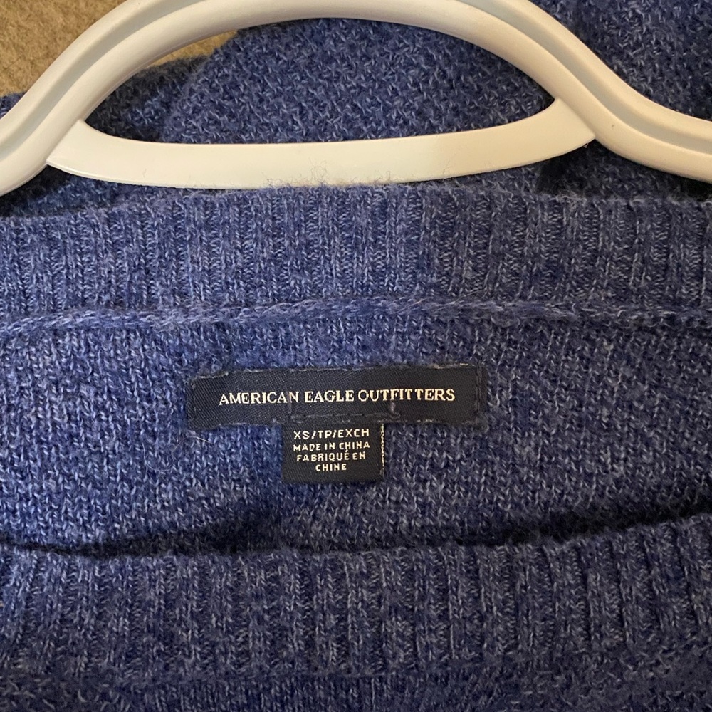 American Eagle Sweater